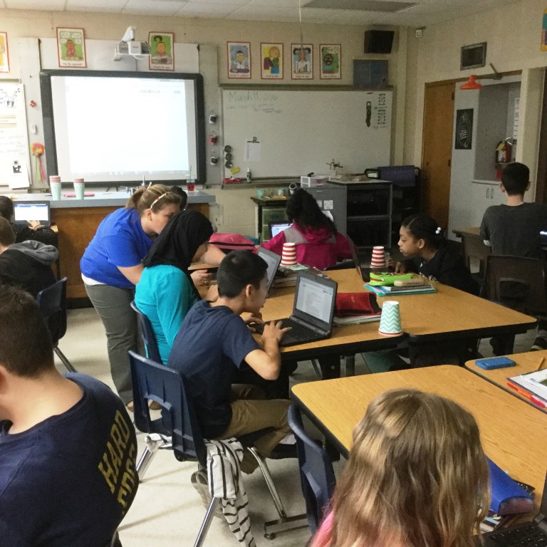 Ms. Pas & Ms. Masiarczyk help students begin their ePortfolio journeys